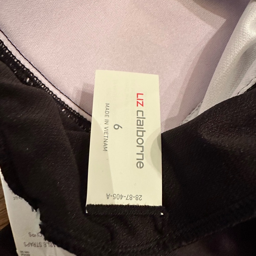 Liz Claiborne NWT Tankini swimsuit top size 6 black and white paisley - Picture 5 of 5